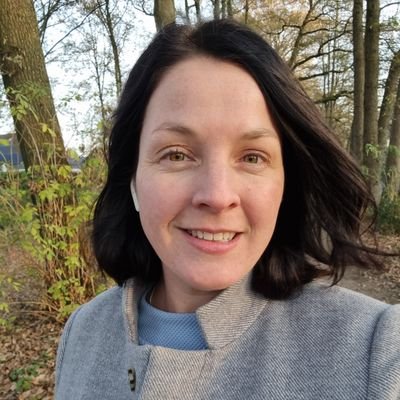 Mama_ma84's profile picture. Muziek- en koffieliefhebbende Twentse, zonentemster, nuchtere spring-in-het-veld. Niet te gek, maar wel gek genoeg. Privé op @OppieToppie08 ❤️ B