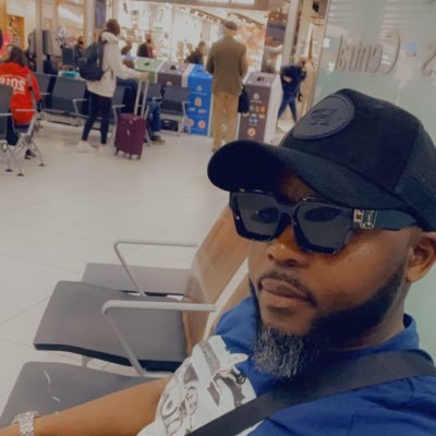 dele003's profile picture. Christ in me, the hope of Glory.