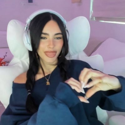 splitsvinyl's profile picture. 