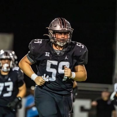 KadenMitchell99's profile picture. 6”2 275lbs 🏈 #59 C/RG/LG/ O-LINE class of 2027 #hamiltonhighschool 3.8 GPA Gilbert, Arizona