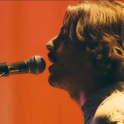 orangedyan's profile picture. 🌞Meu amor, deixa-te estar,
o ar aqui é bem melhor de respirar ﹕੭﹐