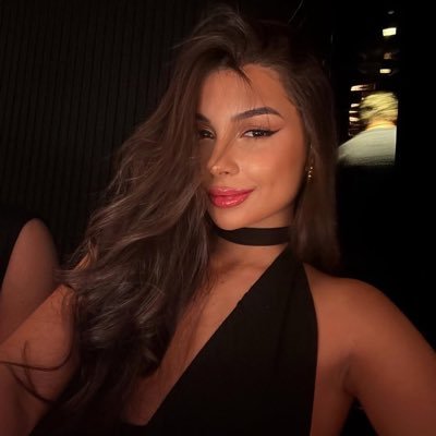 ajasflor's profile picture. Leve, doce, intensa e inacessível.