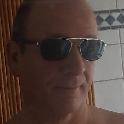 Olivet282486's profile picture. 