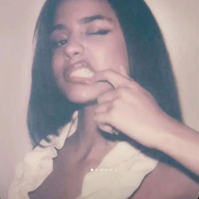 fawnmilton's profile picture. 