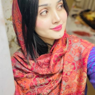 Malaikaaa11's profile picture. PMC Alumnus ‘23🎓| Free 🇵🇸