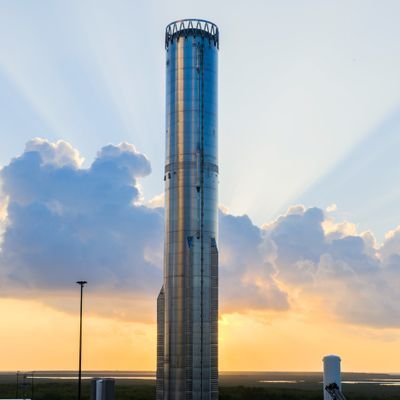 star_yo35732's profile picture. Advancing humanity through innovation in rockets and electric cars with SpaceX and Tesla. Let's journey together towards progress! 

STARSHIP 🚀