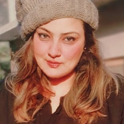 jigsawofemotion's profile picture. An introvert,Art lover,Hermit,bibliophile 
blue stocking,An Aesthete,Hodophile,melomaniac