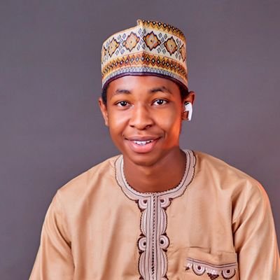 Rayyan__Ilyas's profile picture. Video editor || Optometry student || AI enthusiast || Graphic designer || YouTube editor