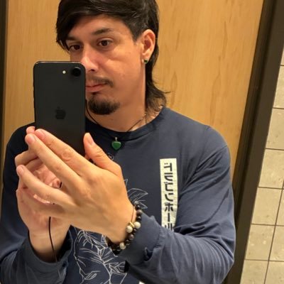 Redmoon_XIII's profile picture. 