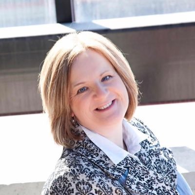 TinaYelle's profile picture. Founder + CEO @ The Fuchsia Factory. Express networking for savvy women in business.