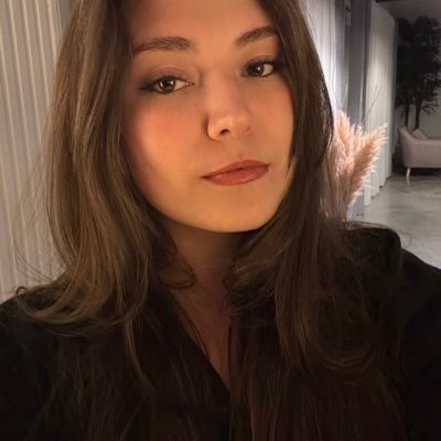 carladsts's profile picture. 