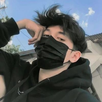 Rudiaater22's profile picture. 