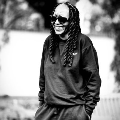 NoLimits_8's profile picture. 2 x UCT 🎓 | MFA | M&G Top 200 ‘17 | TYI Top 100 Mzansi Leaders '17 | Feathers12 🏆 | SAFTA nom. | Lights, Camera, Action! 🎬📺 #Lilu 🥰 | #Pitbulls❤️#LGBTQ🌈