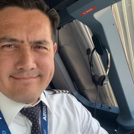 ELmarvelwins's profile picture. I made medicine sick. Tourist,Trader. Coach, TA CHARTS, Consultant meme.$10k - $100k trading competition, I help beginners to earn $10k every month, Join us.