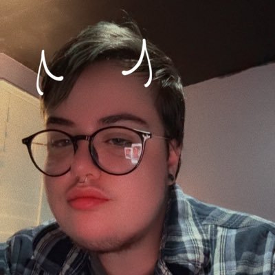 hxrtfeelings's profile picture. H-O-T-T-O-G-O piss girl, so confusing || @liilgayboy45