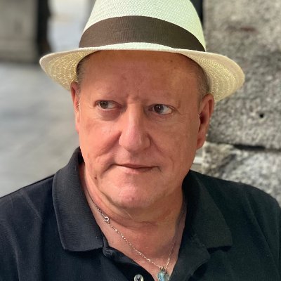 joanroviramiret's profile picture. Escriptor, poeta, periodista | Opinió al diari https://t.co/pus9EWmfp1 | La veritat ens farà lliures  & Donec perficiam | + instagram/facebook