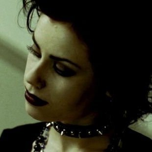 obscure_wisdom's profile picture. (elle/ella) - (they/she)
• 26 • 🏳️‍🌈 • ☭