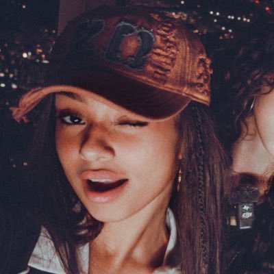 purrseye's profile picture. : ̗̀➛they call me lit , they call me il-lit˙ . ꒷🦭 . 𖦹˙— matching with @unknown303xv ٠࣪⭑ beginner artist ⋆.ೃ࿔*:･ multifandom ゛ ⸝⸝.ᐟ⋆