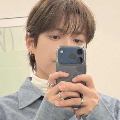 rvjoong's profile picture. ⠀⠀hongjoong's twin flame official account.