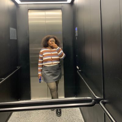 Eball1Kassandra's profile picture. Bonsoir, tu dois juste savoir que je suis camerounaise, j’ai 1.63 m. j’aime Dieu et je suis sympa. Vraiment le reste n’est pas intéressant