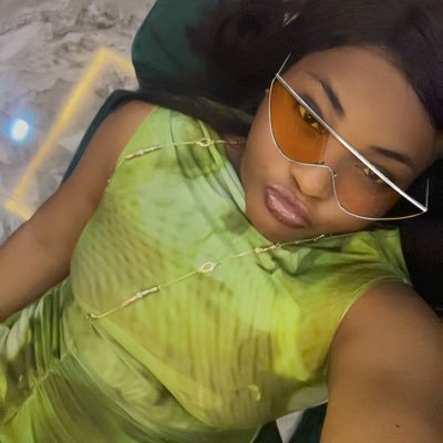 Honey_crowns's profile picture. |#CR7🐐 |Hala Madrid y nada| #2025 is a year of growth!! This is a Vini & Jude Stan Acct!!! PEACE