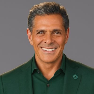 DanielsChatPage's profile picture. Founder @KINDSnacks & Camino Partners | Husband, Father, Shark @ABCSharkTank | Let's replace “us vs. them” with solving problems together | @BuildersMvt