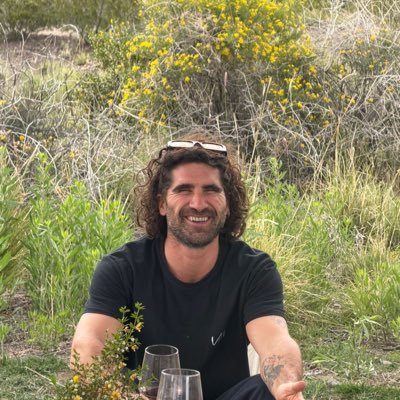 facumenzella's profile picture. No me quieras mal 💃 | @baswiftable