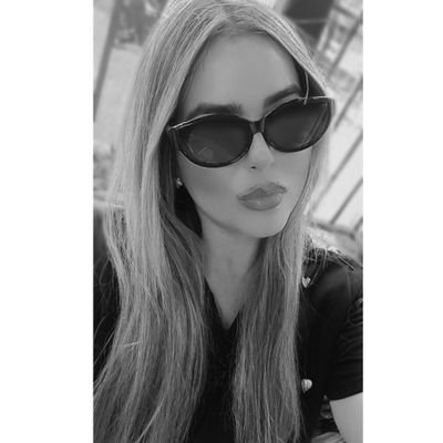 lanathica's profile picture. 