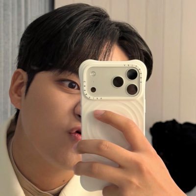 alduloveslouis's profile picture. ateez, louis y nada más | @hwasosmiooo 🤍