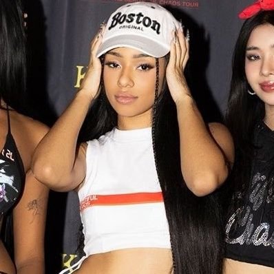 tyrantdaughters's profile picture. eu manon e lara comendo miojo de tomate turma da monica e jogando minecraft