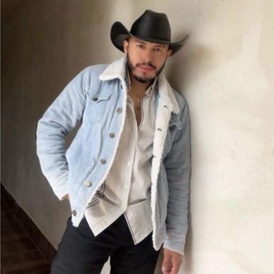 Davidju31859021's profile picture. 