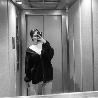 cansukurtuglu's profile picture. “İyiler sevilir ama istenmez”