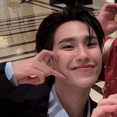 iberbbusomarch's profile picture. ไม่ว่าพรุ่งนี้จะเป็นยังไง ใจฉันยังตามเธอไปทุก ๆ แห่ง ♡ @jnnrrs @markjrtn