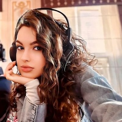 l1RGGR's profile picture. لاتقترب خطوة وتصيبك لعنة سلطاني تلتهب أنا @1RGGR  السيف المسلول الجمر المكتوم خطوتي تهدّ جبال ونظرتي تحرق الأحلام ما أحتاج تاج، لأني أنا العرش والصولجان