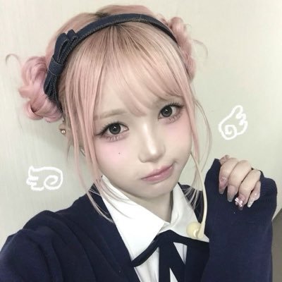 maya_lvv's profile picture. stay glowing princesses :)