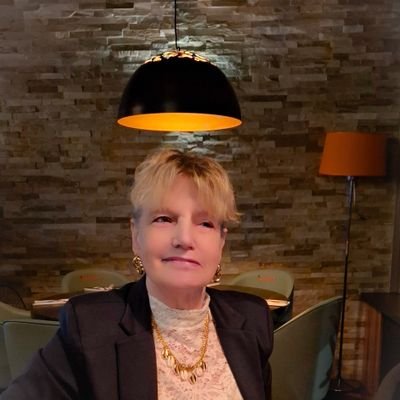 CobieRibbe59243's profile picture. ❤️please no private ❤️I am an honest woman I do not like lies and cheaters I am a woman, mother and grandmother of 2 small kids ❤️🤍💙beware of scammers