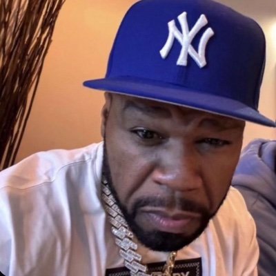 bxksintokyo's profile picture. 