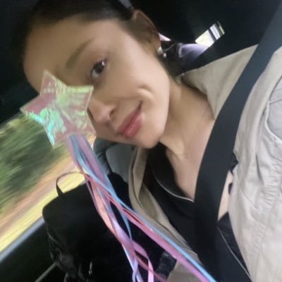 lindelocket's profile picture. ariana grande lover