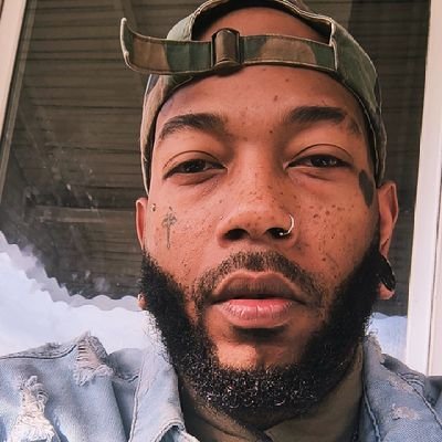 IzzieJ128787's profile picture. 