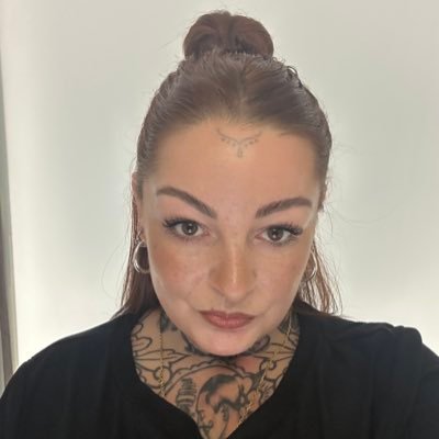 _mobson's profile picture. Ta pote la gauchiasse.