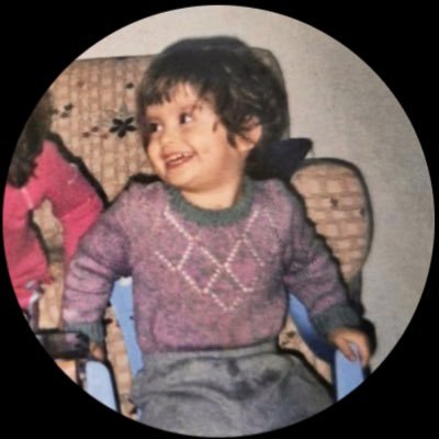 dinajoyy's profile picture. everyone goes