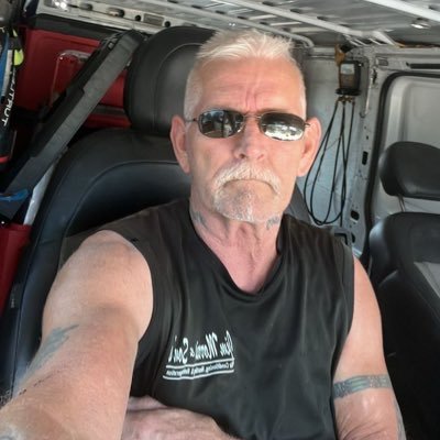 Sugar_Morris's profile picture. Busy Man always loves to meet and help new people 😜