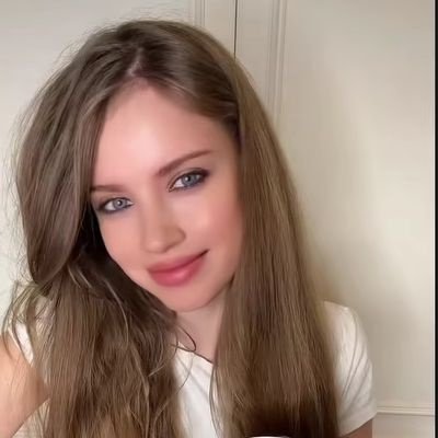 AmandaM98924359's profile picture. 💕Uma pessoa feliz, 
grata e apaixonada pela vida.🍀
Compartilhando alguns momentos
Com vocês! 
Amante de 📚📖
Apaixonada por 🪴🌵 só não sei cuidar direito 😂