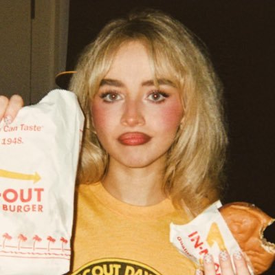 joyfemmes's profile picture. 