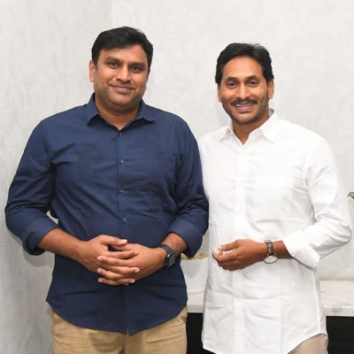 pradeepchinta1's profile picture. Bringing Fact's Close To The People ❤️