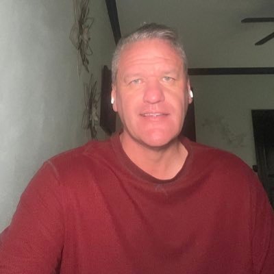 DanielWalkerMed's profile picture. Author, Speaker, Thinking Partner- Prepare to be challenged and grow.