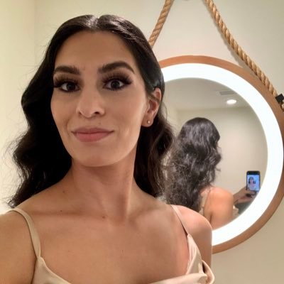 christineflyy's profile picture. God ✝️❤️ #GetOffMyPageLosers✌🏼