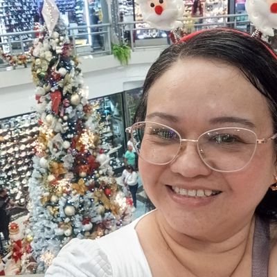 Rachelhg's profile picture. Sobreviviente en este país de locos llamado Venezuela