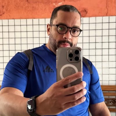 eukarlitosade's profile picture. Professor de Linguagens •
Inglês, Espanhol e Língua Portuguesa