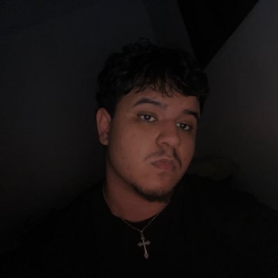 enziolas's profile picture. 🇾🇪